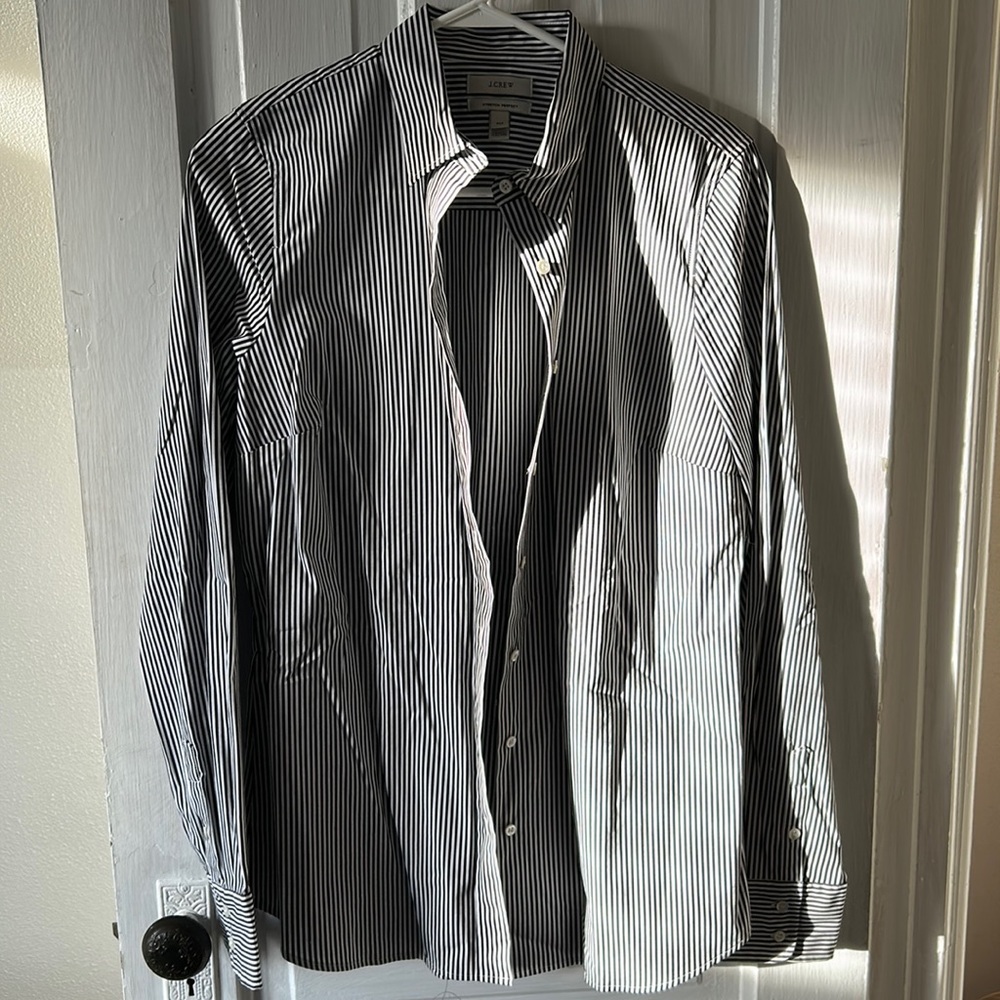 Women’s J. crew black/white striped button down